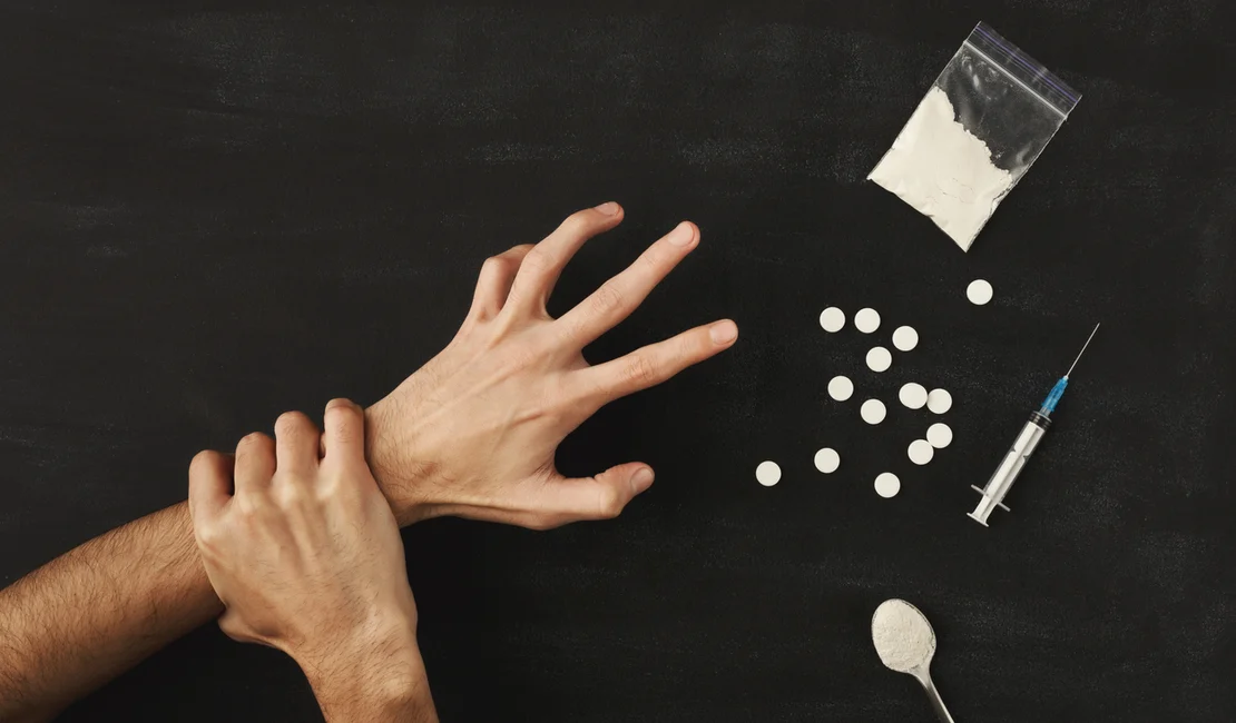 Quais são as causas da dependência química?